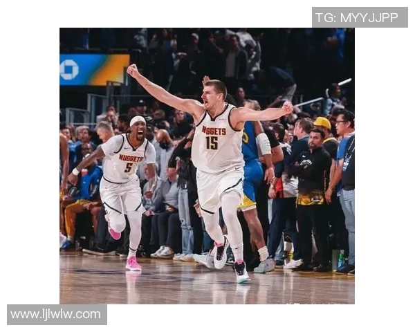 沙克尔04对决强敌，精彩赛事引发球迷热议与期待